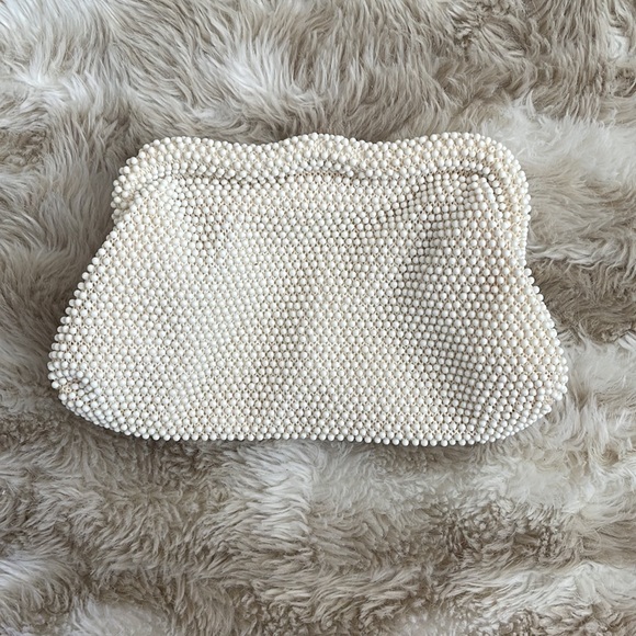 1950-60s CORDE BEAD Vintage x Lumured Cream Clutch - Picture 2 of 8